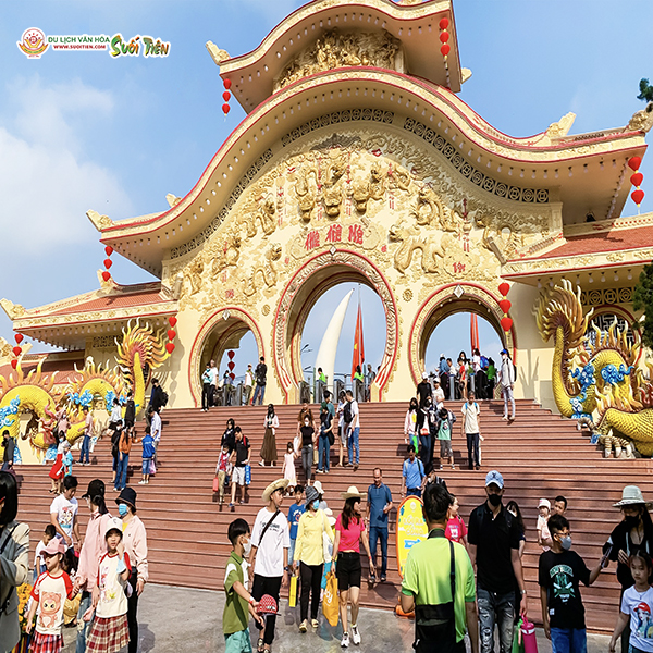 Suối Tiên Tặng 500 Vé Cổng Xe Lửa Miễn Phí Nhân Dịp Ngày Nhà Giáo Việt Nam 20/11