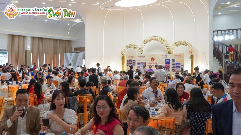 Màn hình LED hiện nay là công cụ không thể thiếu trong nhiều sự kiện lớn Màn hình LED hiện nay là công cụ không thể thiếu trong nhiều sự kiện lớn
