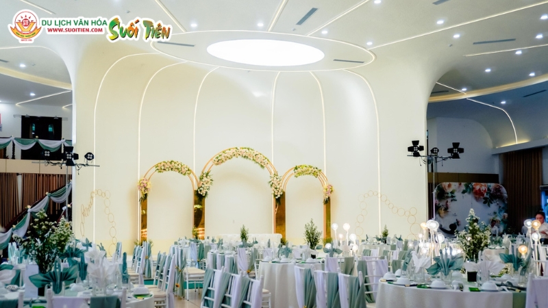 Trang trí không gian tổ chức là hạng mục giúp tạo nên dấu ấn riêng cho sự kiện Trang trí không gian tổ chức là hạng mục giúp tạo nên dấu ấn riêng cho sự kiện