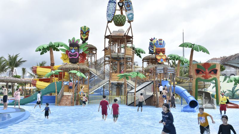 Công viên nước Tropicana Park Hồ Tràm (Nguồn: Sưu Tầm)