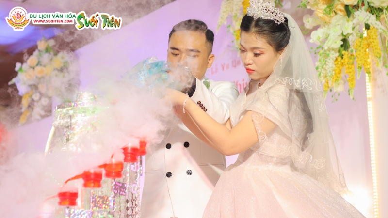 Đám cưới Bông tượng trưng cho sự tinh khiết, nhẹ nhàng và thanh thoát