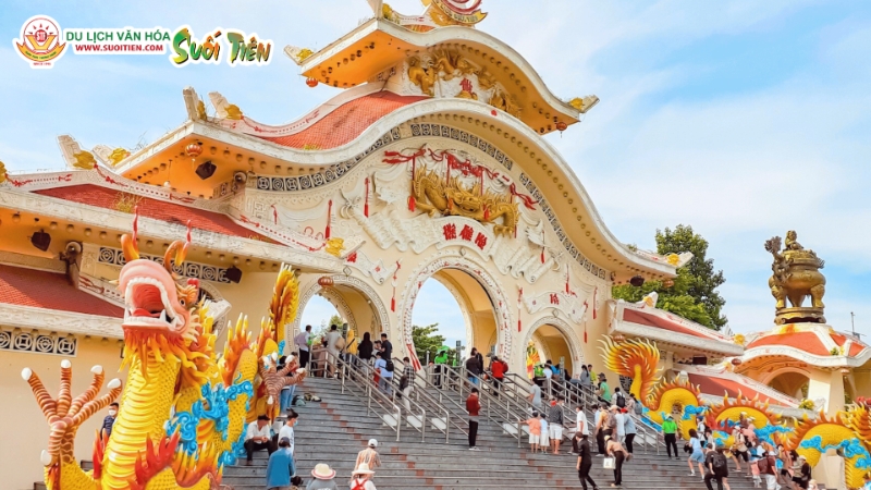 Suối Tiên vui chơi giải trí đa dạng, tái hiện truyền thuyết văn hóa Nam Bộ Suối Tiên vui chơi giải trí đa dạng, tái hiện truyền thuyết văn hóa Nam Bộ