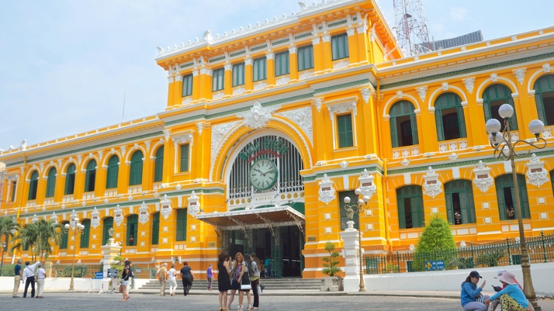 Bưu điện thành phố nổi bật với kiến trúc Pháp lãng mạn là điểm check-in nổi tiếng. (Nguồn: Sưu tầm) Bưu điện thành phố nổi bật với kiến trúc Pháp lãng mạn là điểm check-in nổi tiếng. (Nguồn: Sưu tầm)