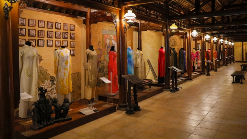 Bảo tàng Áo Dài là địa điểm chụp hình Tết đẹp tại Sài Gòn (Nguồn: Sưu Tầm)