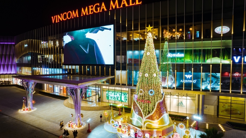 Vincom Đồng Khởi rực rỡ ánh sáng Noel, trung tâm mua sắm sôi động (Nguồn: Sưu tầm)