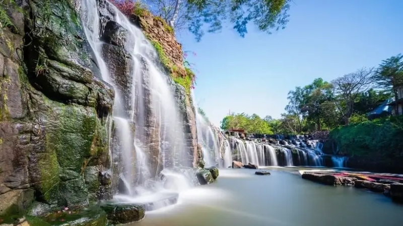 Cắm trại bên Thác Đà Hàn thoáng đãng, mát mẻ Cắm trại bên Thác Đà Hàn thoáng đãng, mát mẻ