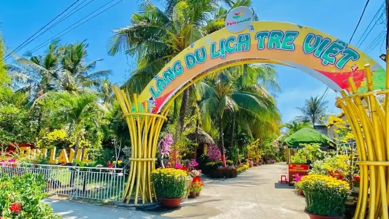 Tìm về nơi yên bình giữa dòng đời tấp nập Tìm về nơi yên bình giữa dòng đời tấp nập