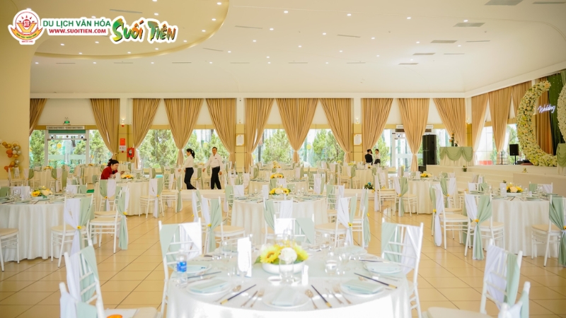 Không gian tổ chức tiệc cưới tại Suối Tiên là địa điểm tổ chức sự kiện độc đáo tại TP.HCM