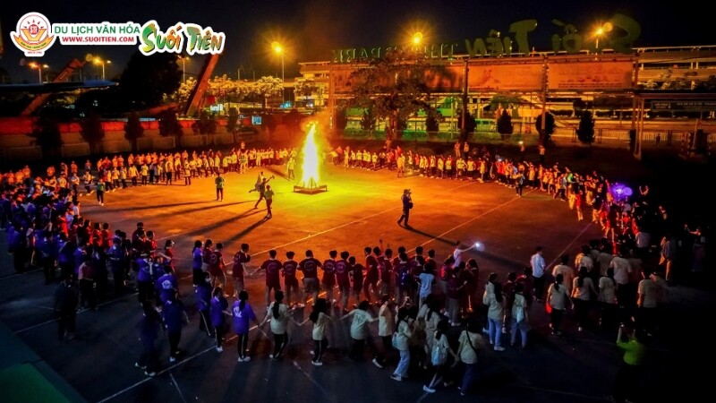 Suối Tiên là địa điểm tổ chức team building độc đáo, kết hợp giải trí và văn hóa