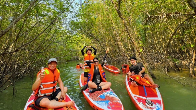 Biển Phương Nam là điểm đến team building với bãi biển hoang sơ, trong lành 