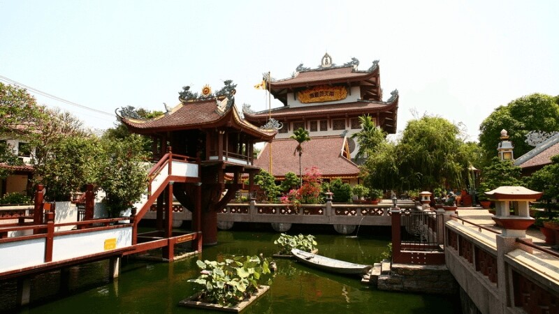 Chùa Nam Thiên Nhất Trụ (Nguồn: Sưu Tầm) Chùa Nam Thiên Nhất Trụ (Nguồn: Sưu Tầm)