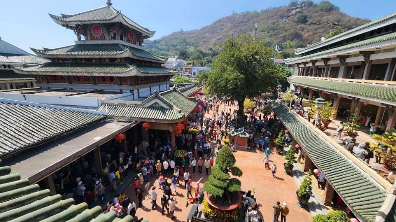 Miếu B&agrave; Ch&uacute;a Xứ N&uacute;i Sam &ndash; du lịch t&acirc;m linh ở Việt Nam