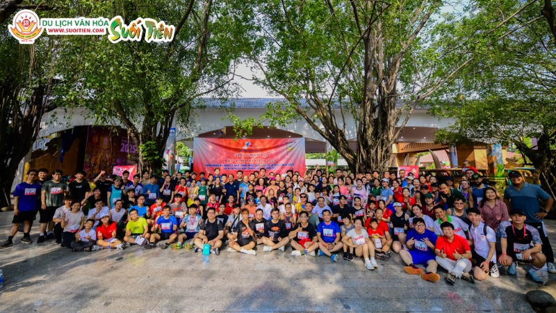 Suối Tiên là khu vui chơi giải trí mang đến trải nghiệm thư giãn và thú vị cho khách tham quan