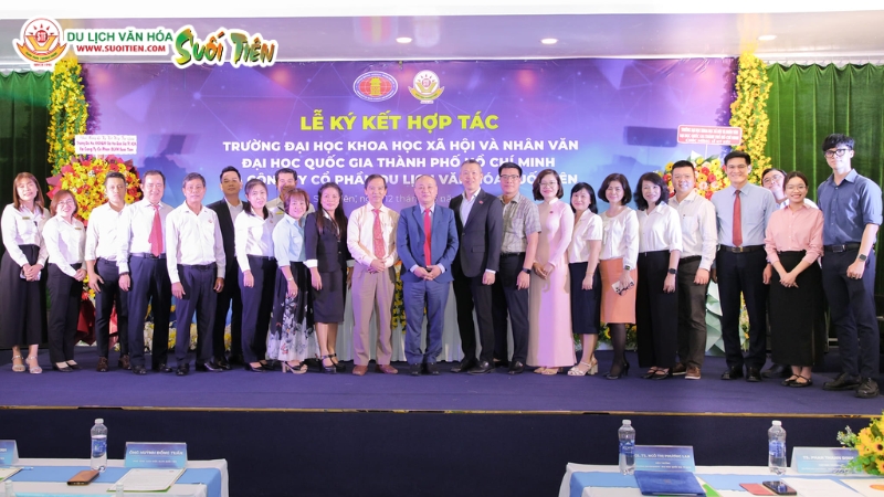 Ghi lại hình ảnh của hội nghị để phục vụ công tác truyền thông Ghi lại hình ảnh của hội nghị để phục vụ công tác truyền thông