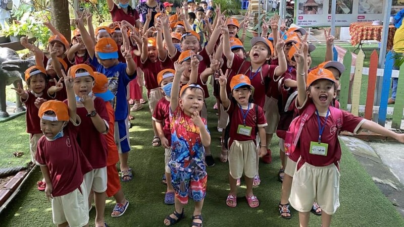 Happy Farm Bình Chánh cho bé hóa thân nông dân nhí với cấy lúa, bắt cá và làm bánh (Nguồn: Sưu tầm)