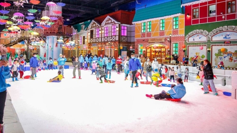 Thử trượt tuyết tại Snow Town cho trẻ em Thử trượt tuyết tại Snow Town cho trẻ em