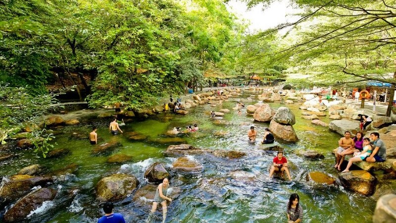 Khu du lịch Thủy Châu sở hữu rừng cây xanh mát với diện tích khoảng 18ha Khu du lịch Thủy Châu sở hữu rừng cây xanh mát với diện tích khoảng 18ha