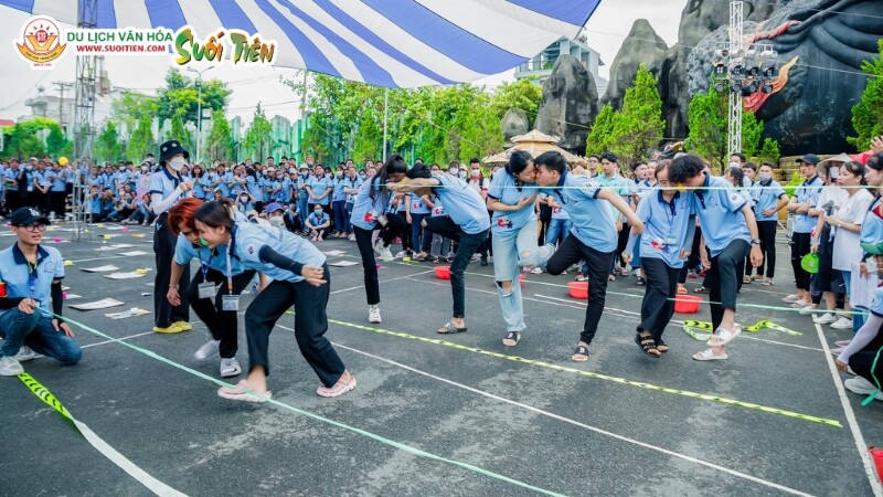 Triển khai các trò chơi team building là phần trọng tâm của chương trình Triển khai các trò chơi team building là phần trọng tâm của chương trình