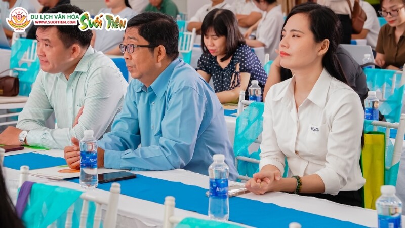 Lên kế hoạch tổ chức hội nghị nên xác định rõ mục tiêu và đối tượng khách mời