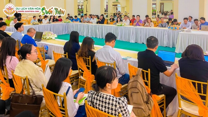 Kịch bản hội thảo tổng kết cuối năm nhằm tổng kết hoạt động của năm và vinh danh tập thể xuất sắc