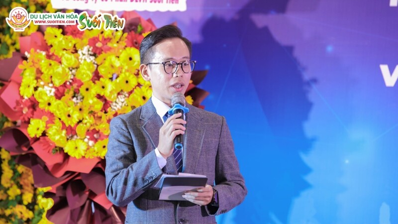 MC là người dẫn dắt quan trọng trong chương trình Year End Party 