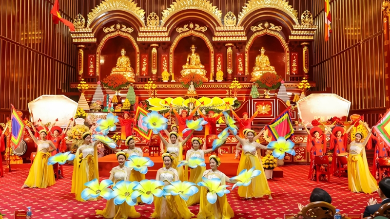 Lễ hội Yên Tử là hành trình về đất Phật, tôn vinh Thiền phái Trúc Lâm