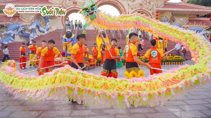 Đến Công viên Văn hóa Suối Tiên trải nghiệm đa dạng hoạt động trong ngày lễ Tết Nguyên Đán