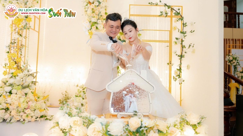 Đặt tiệc cưới trọn gói tại Diamond Palace Suối Tiên
