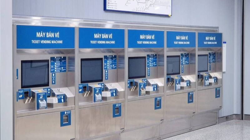 M&aacute;y b&aacute;n v&eacute; tự động hiện đại tr&ecirc;n t&agrave;u điện Bến Th&agrave;nh Suối Ti&ecirc;n