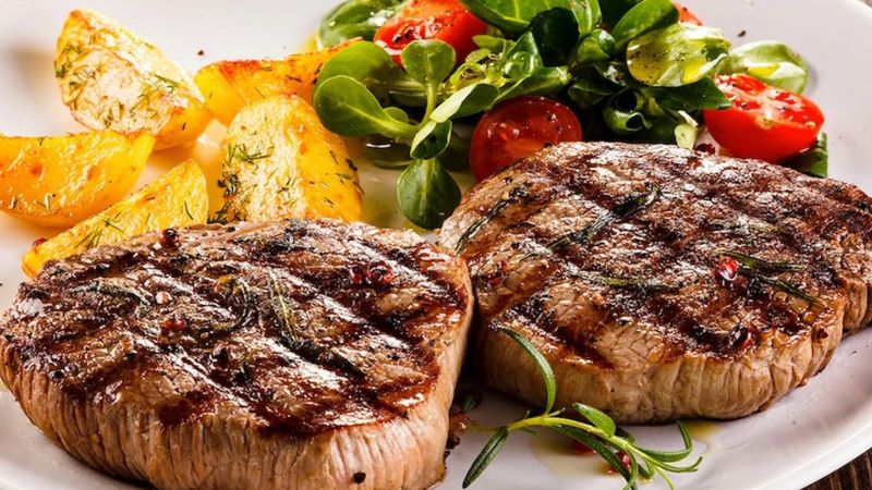 Thưởng thức steak cao cấp ở nh&agrave; h&agrave;ng ngon Thủ Đức