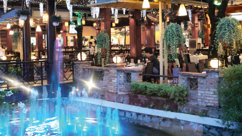 Nhà hàng tiệc cưới Vườn Cau là địa điểm tổ chức tiệc cưới ngoài trời lãng mạn (Nguồn: Sưu Tầm)