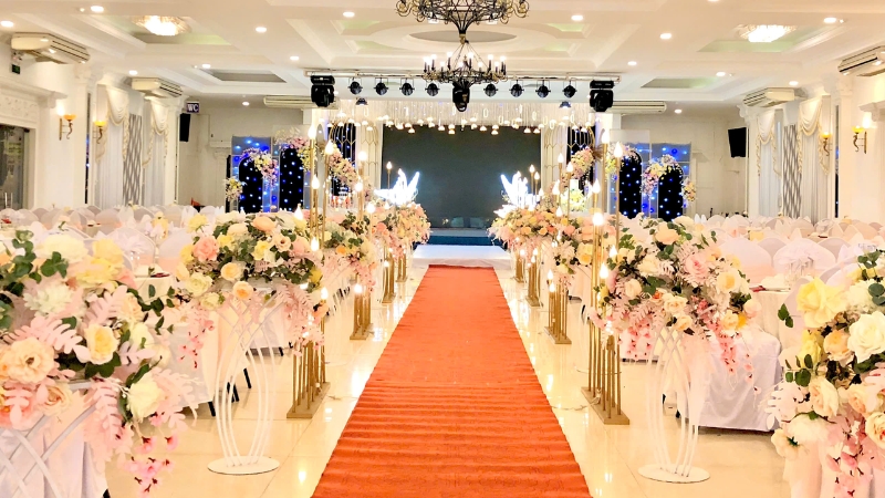 Không gian tiệc cưới long trọng và lịch thiệp tại Nhà hàng Minh Phú (Nguồn ảnh: Sưu tầm) Không gian tiệc cưới long trọng và lịch thiệp tại Nhà hàng Minh Phú (Nguồn ảnh: Sưu tầm)