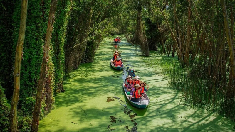 Làng nổi Tân Lập là khu du lịch gần Sài Gòn 2 ngày 1 đêm thú vị (Nguồn: Sưu Tầm)