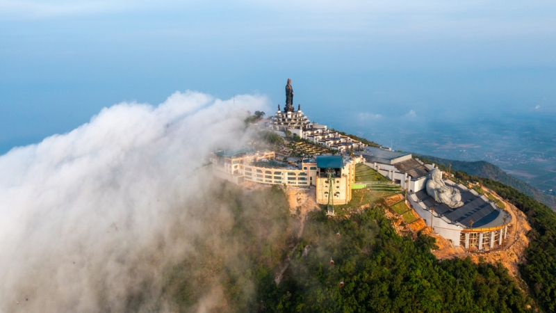 Côn Đảo được xem là điểm hành hương tâm linh nổi tiếng (Nguồn: Sưu Tầm)