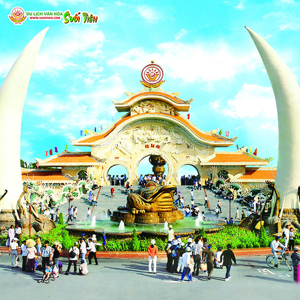 Suối Tiên: Hành trình 30 năm từ lâm trại nuôi trăn đến biểu tượng du lịch văn hóa Việt