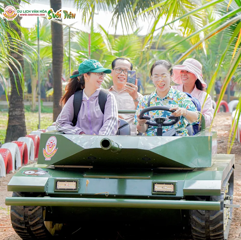  Xe Tăng – Hành Trình Chiến Xa