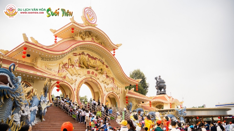 Khu du lịch Suối Tiên là địa điểm được nhiều du khách lựa chọn tại TP.HCM