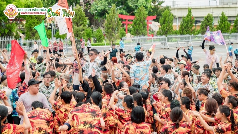 Tổ chức sự kiện cuối năm kết hợp team building giúp gắn kết nhân sự, nâng cao kỹ năng làm việc nhóm Tổ chức sự kiện cuối năm kết hợp team building giúp gắn kết nhân sự, nâng cao kỹ năng làm việc nhóm