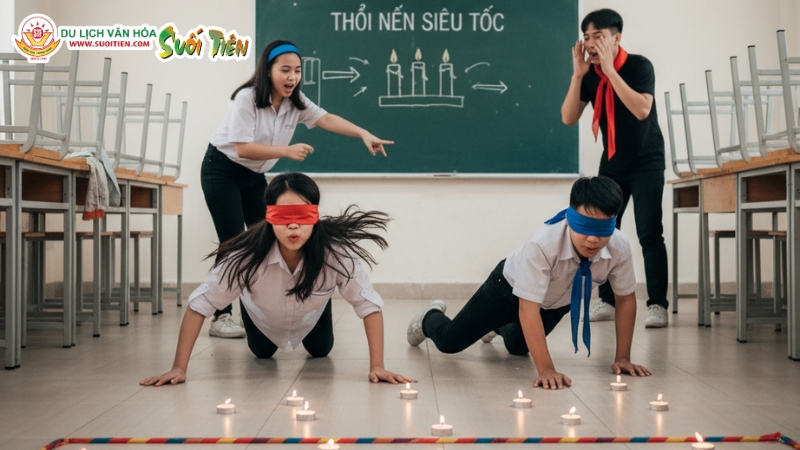 Trò chơi Thổi nến siêu tốc là sự phối hợp nhịp nhàng giữa những người bị bịt mắt và người chỉ dẫn (Nguồn: Sưu Tầm)