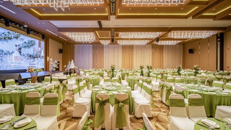 Capella Park View có thể phục vụ tối đa hơn 2.000 khách trong không gian lộng lẫy và đẳng cấp