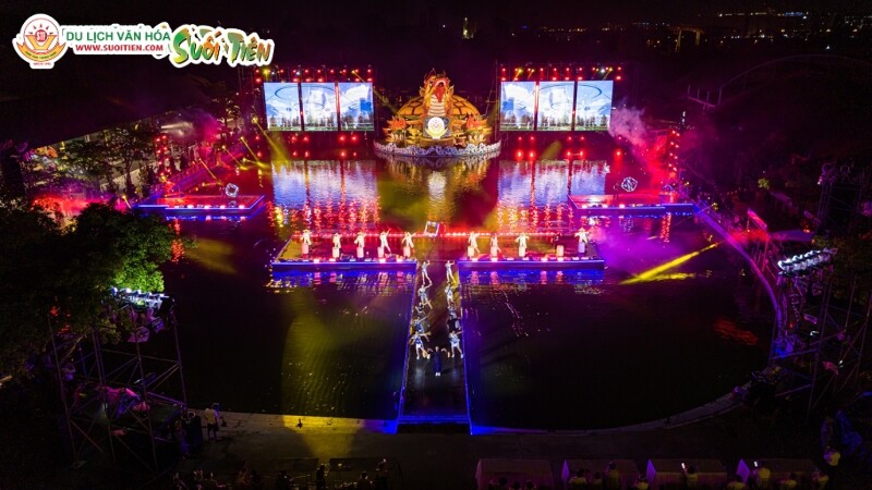 Pool Party rực rỡ sắc màu, kết hợp âm nhạc bùng nổ cho một mùa hè sôi động (Nguồn: KDL Suối Tiên)
